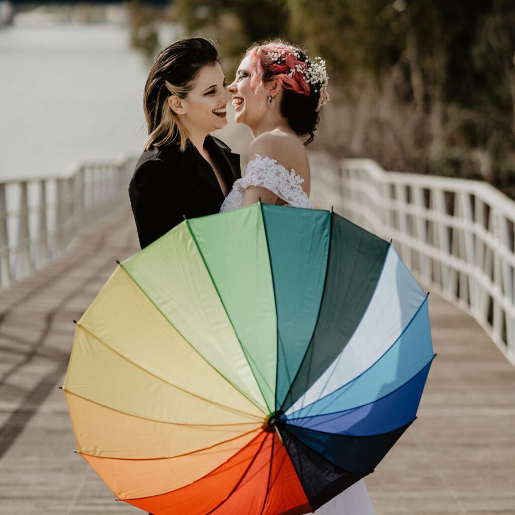 LGBTQ + Hochzeit Schachteltante